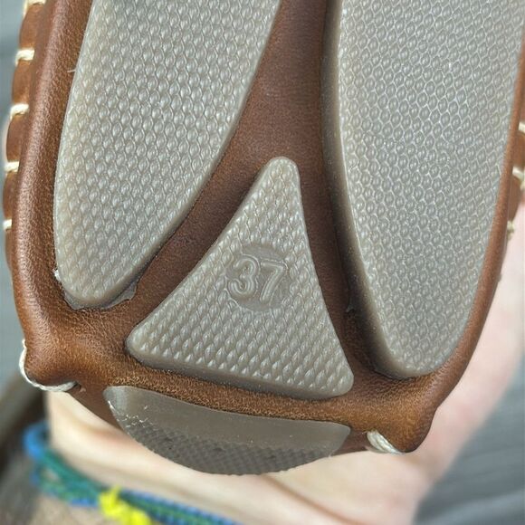 Pikolinos Jerez Women's Sz 7/EU 37 Tan Leather Floral Cutout Slip On Moccasins - Picture 6 of 12